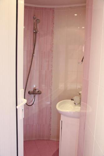 Rio Family Hotel - image 2