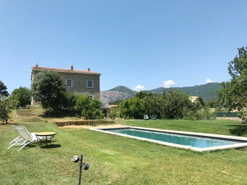villa avec piscine gîte à louer Bubia