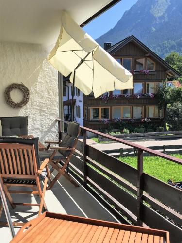 Alpenflair Ferienwohnungen Whg 106 - image 10