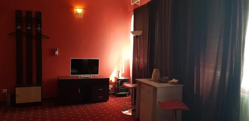 Lucky Stars Hotel - image 6
