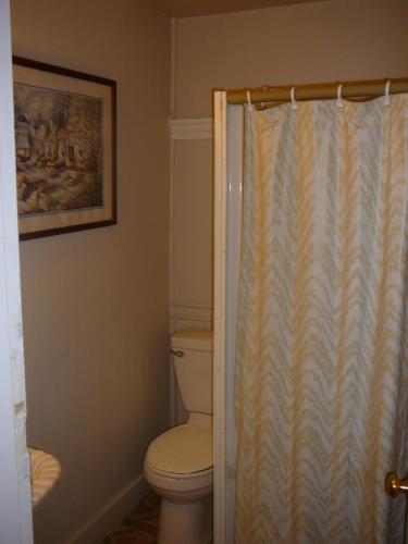463 Beacon Street Guest House Image 15