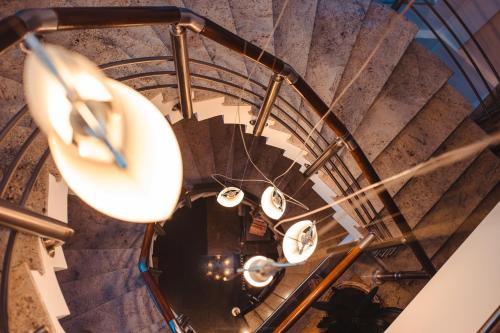 Celly Hotel - image 2