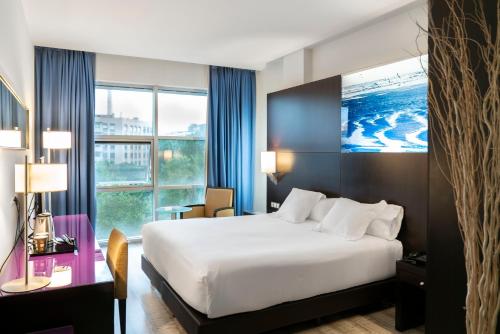 Vincci Maritimo Hotel