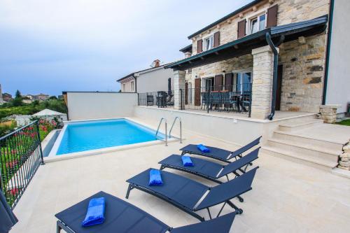  Villa Bellevue in 52448 Sveti Lovreč Pazenatički