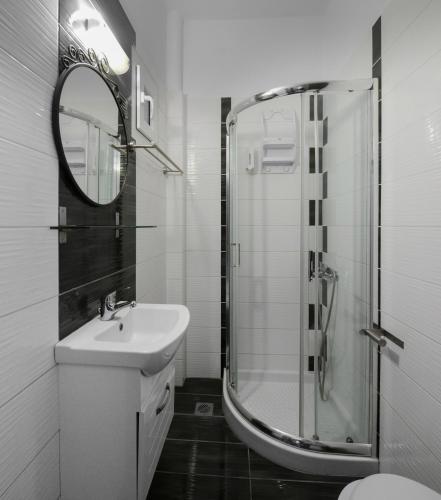 Skianthion - image 3