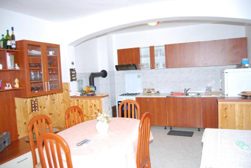  Apartment Marina in Dračevac Ninski