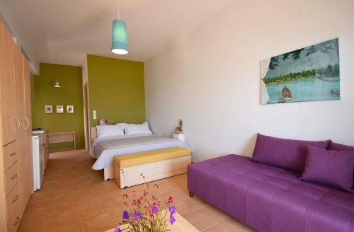 Elina Apartments - image 2