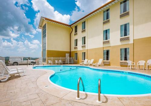 Savannah House Hotel - image 12