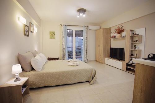  Santras Studio near Airport by thr see in Porto Rafti