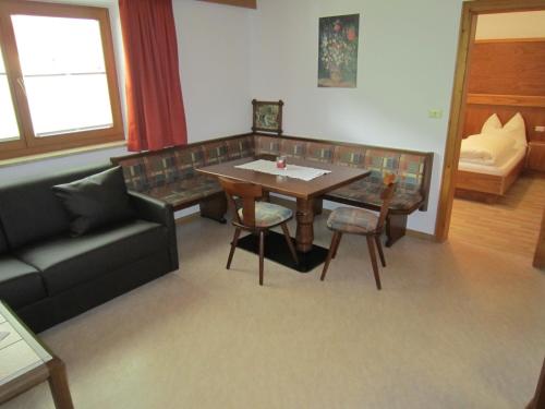 Aparthotel Garni Haus Hubertus