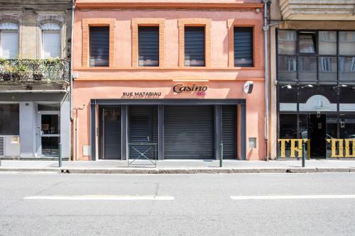 004 - Appartement Moderne et Terrasse - Jeanne d'Arc, Toulouse