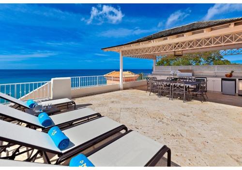 Utsikt, Saint Peter's Bay Barbados in Little Battaleys