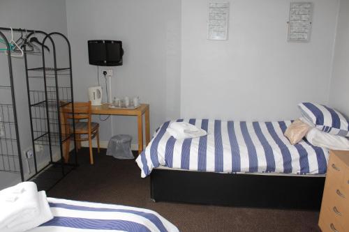 The Vale Apart Hotel - image 11