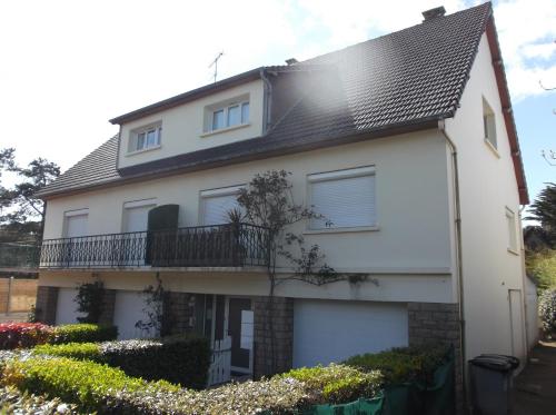 2 bedrooms, 4 beds