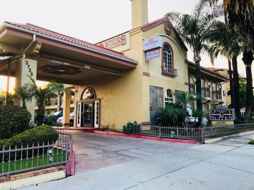 Dynasty Suites Hotel in Riverside, USA