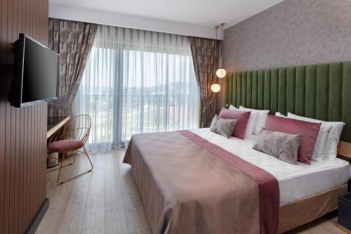 Suite with Balcony
