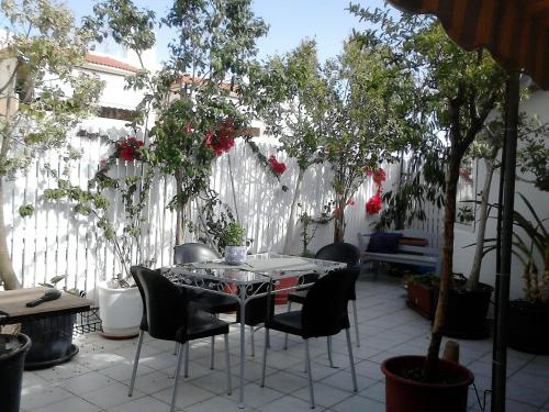 B&B El Pireo - Roof-top garden apartment really well located in Athens - Bed and Breakfast El Pireo