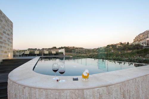 Cesca's Boutique Hotel - image 3