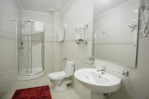 Hotel Capitol - image 5
