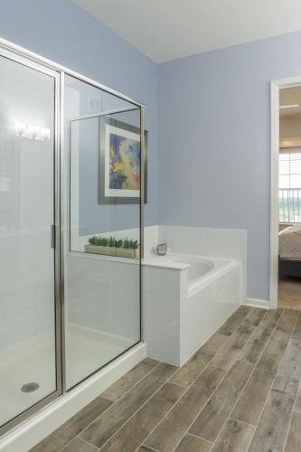 Cayview Avenue Unit 404 Condo - image 4
