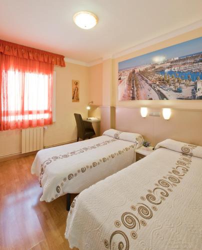 巴塞隆拿旅館 (Hostal Barcelona) in 波布塞克