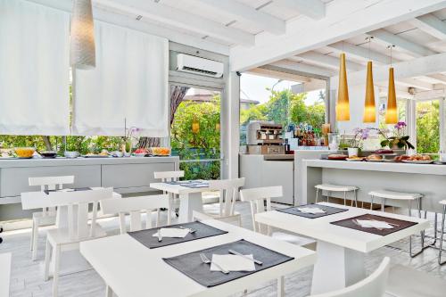 Italiana Hotels Florence - image 14