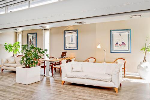 Italiana Hotels Florence - image 2