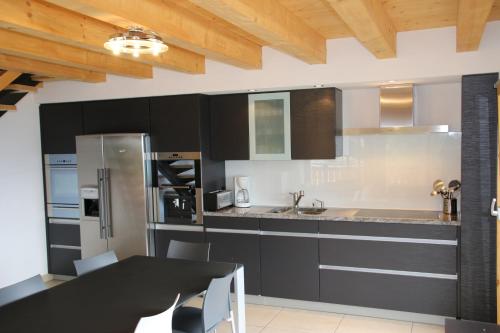 Hauts de Veysonnaz SAUNA & VIEW apartments - image 12