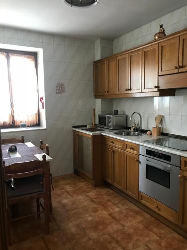 Kitchen, Casa Rural Teodoro Barrio in Aribe