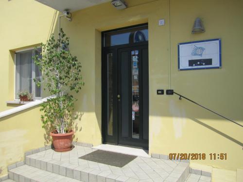 Adelphi Room & Breakfast - image 13