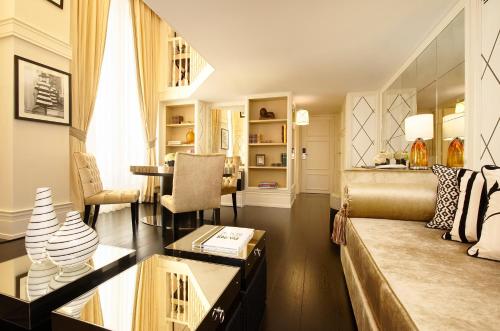 Executive Duplex Suite “Suite Temptation”