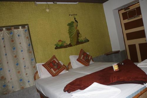 Budget Double or Twin Room image 4