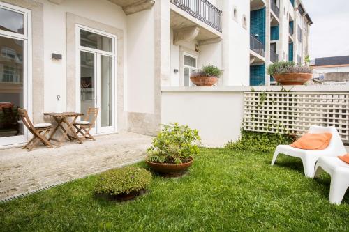 Invicta Courtyard