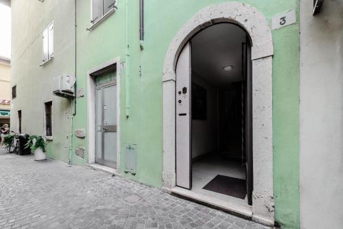 Lazise Boutique Apartment Lago e Relax 2