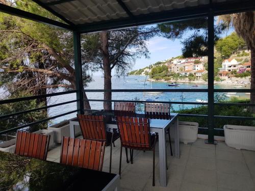 "Laurier" rooms & apartments in Omis