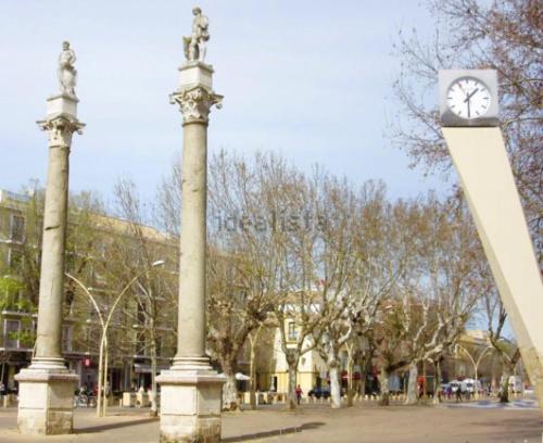 ESTUDIOS EN ALAMEDA DE HERCULES SEVILLa 5