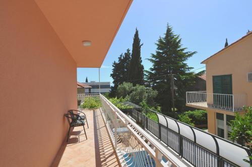Poolside Paradise - A Hidden Gem in Split, Split (photo 10)