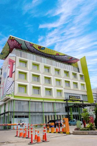 MaxOneHotels at Vivo Palembang