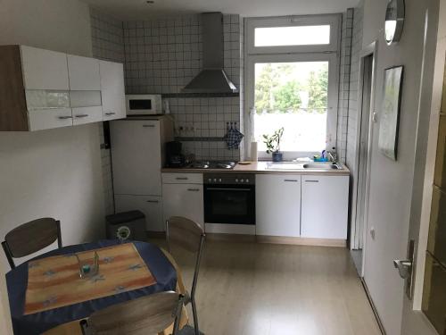 ห้องครัว, Ferienwohnung Wieneke in เฟลเบิร์ท