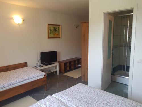 Book the Triple Room with Private Bathroom Triple Room with Private Bathroom