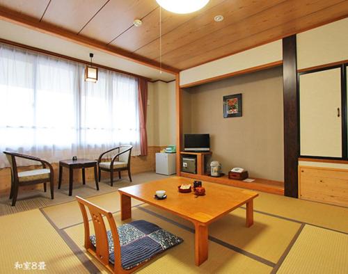 Japanese-Style Quadruple Room