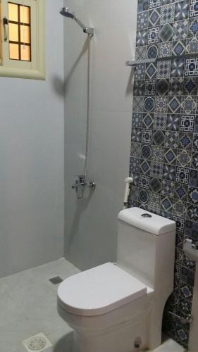 Bathroom, iwan alandalusia al ajaweed in Al  Murjan