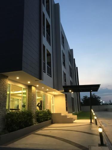 ラチャブリー Baan Lamoon Ratchaburi 2つ星 ホテル 外観