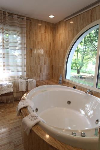 Fürdőszoba, Hotellerie Du Bas-Breau in Barbizon