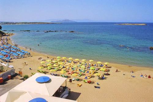 Steps to Nea Chora beach Angela apt ,10min to town