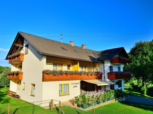 Erlebnisbauernhof Urak - Hotel - Sankt Kanzian