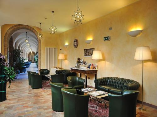 Előcsarnok, Albergo San Domenico in Urbino