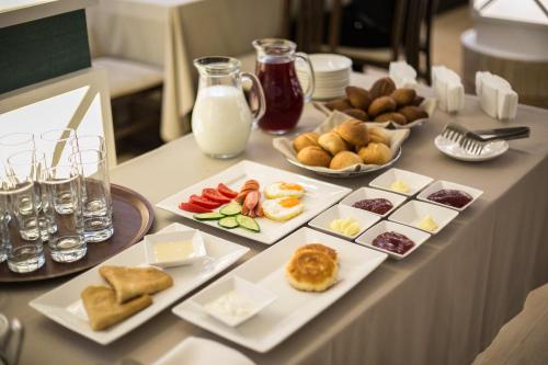 Jedzenie i napoje, Mirage Hotel in Kyzyłorda