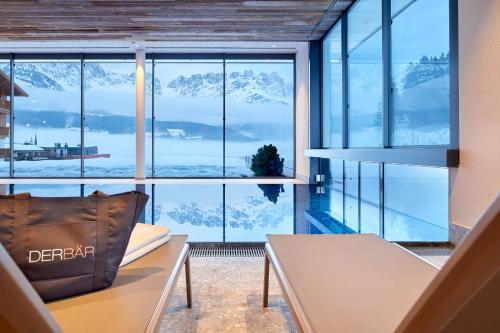 สระว่ายน้ำ, โรงแรมเดอร์ แบร์ (Hotel Der Baer) in เอลล์เมา