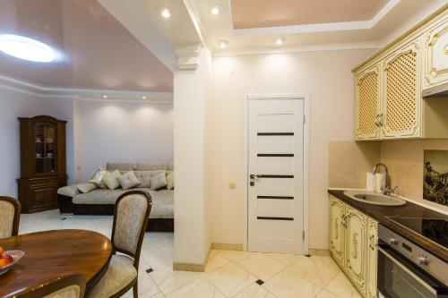 Avangard Kostyushka Apartment - main image